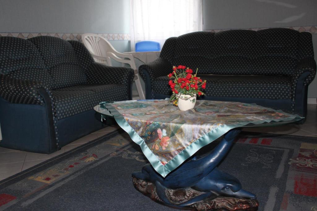 Orwa Apartmanok - Fenyofa Koez Zalakaros Phòng bức ảnh